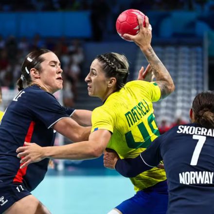 Sonho olímpico brasileiro é interrompido pela Noruega no handebol feminino