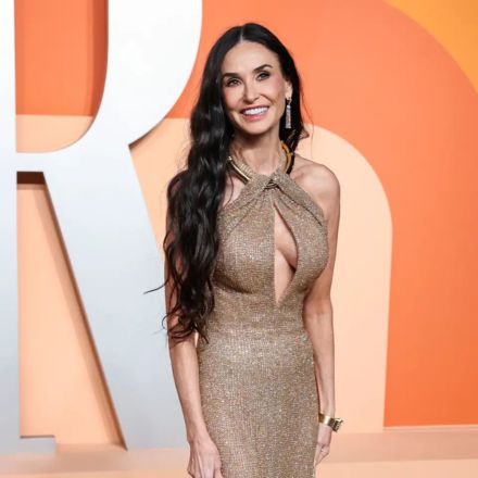 Demi Moore: A Beleza Que Desafia o Tempo e Conquista o Mundo Aos 62!