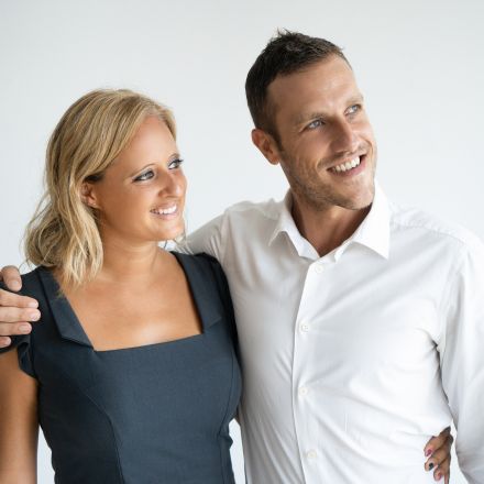 Descubra 29 sinais científicos de que você tem um QI acima da média. Da curiosidade à solitude, veja se sua inteligência é superior!