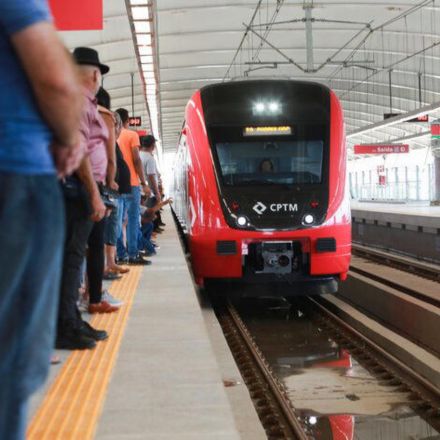 Greve na CPTM paralisa linhas 11-Coral, 12-Safira e 13-Jade em SP. Prefeitura suspende rodízio de veículos nesta terça-feira. Confira!